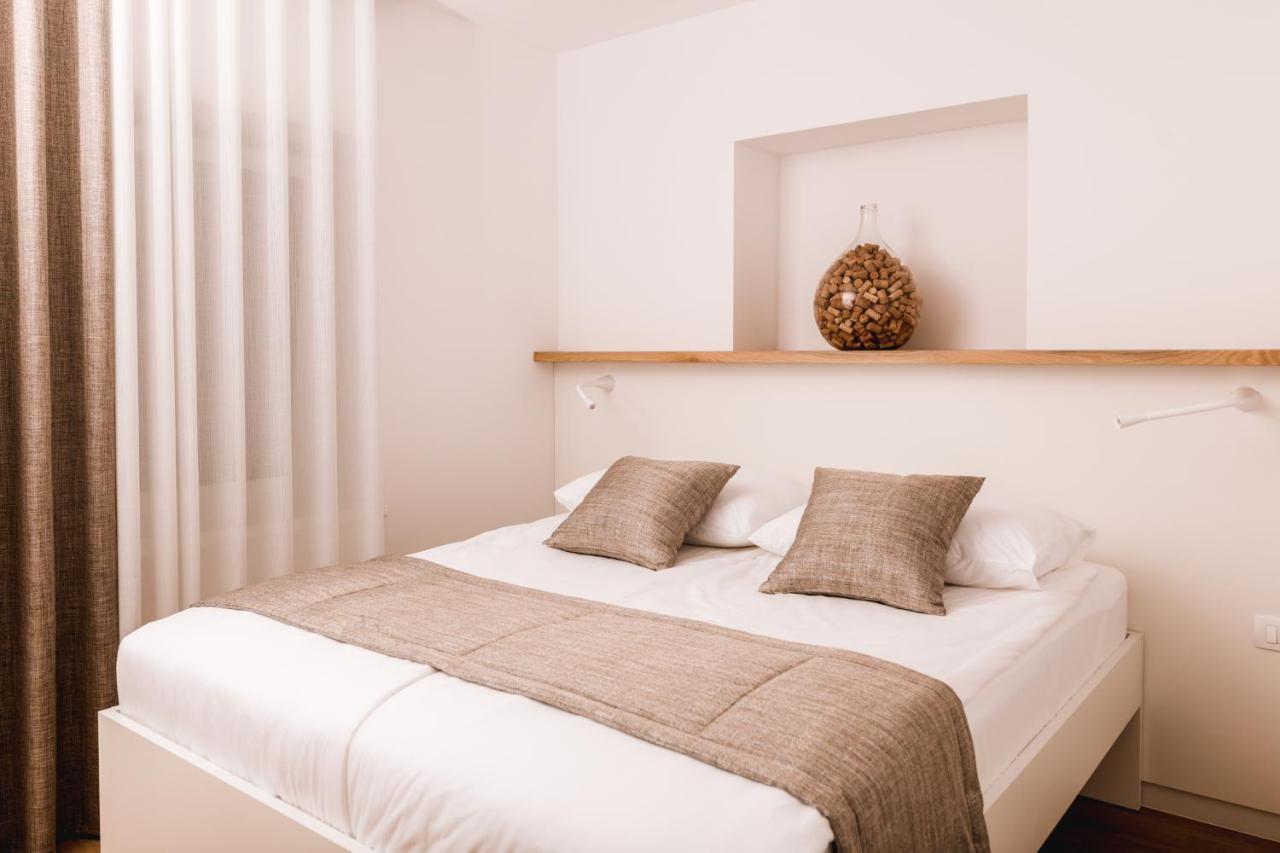 Vina Kobal, Kobal Family Estate Apartment Stanjel Bagian luar foto
